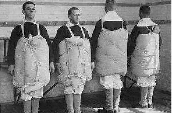 棉被浸湿真能挡住子弹？老兵告诉你第一个这